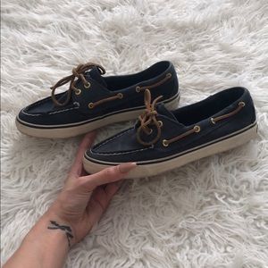 Blue sperrys